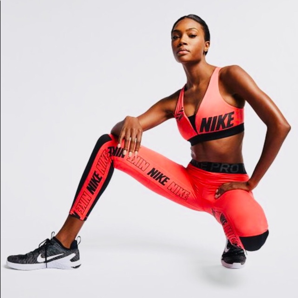 NWT! Nike Sports Bra/Tights 2 piece Set Size Small - Picture 2 of 15